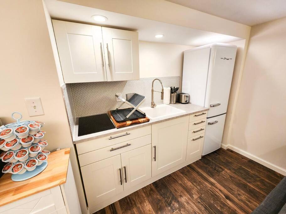 Apartment Charming Guest Near Denver Colorado *